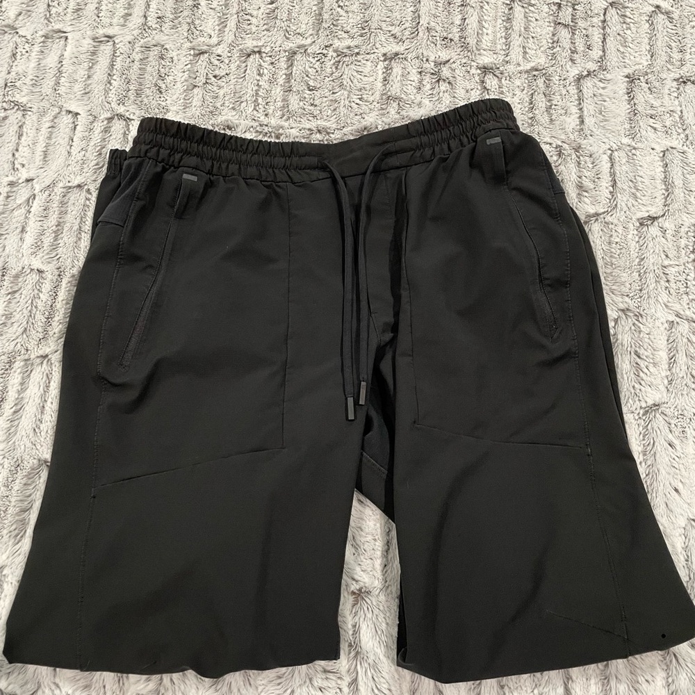 Lululemon License To Train Jogger Medium